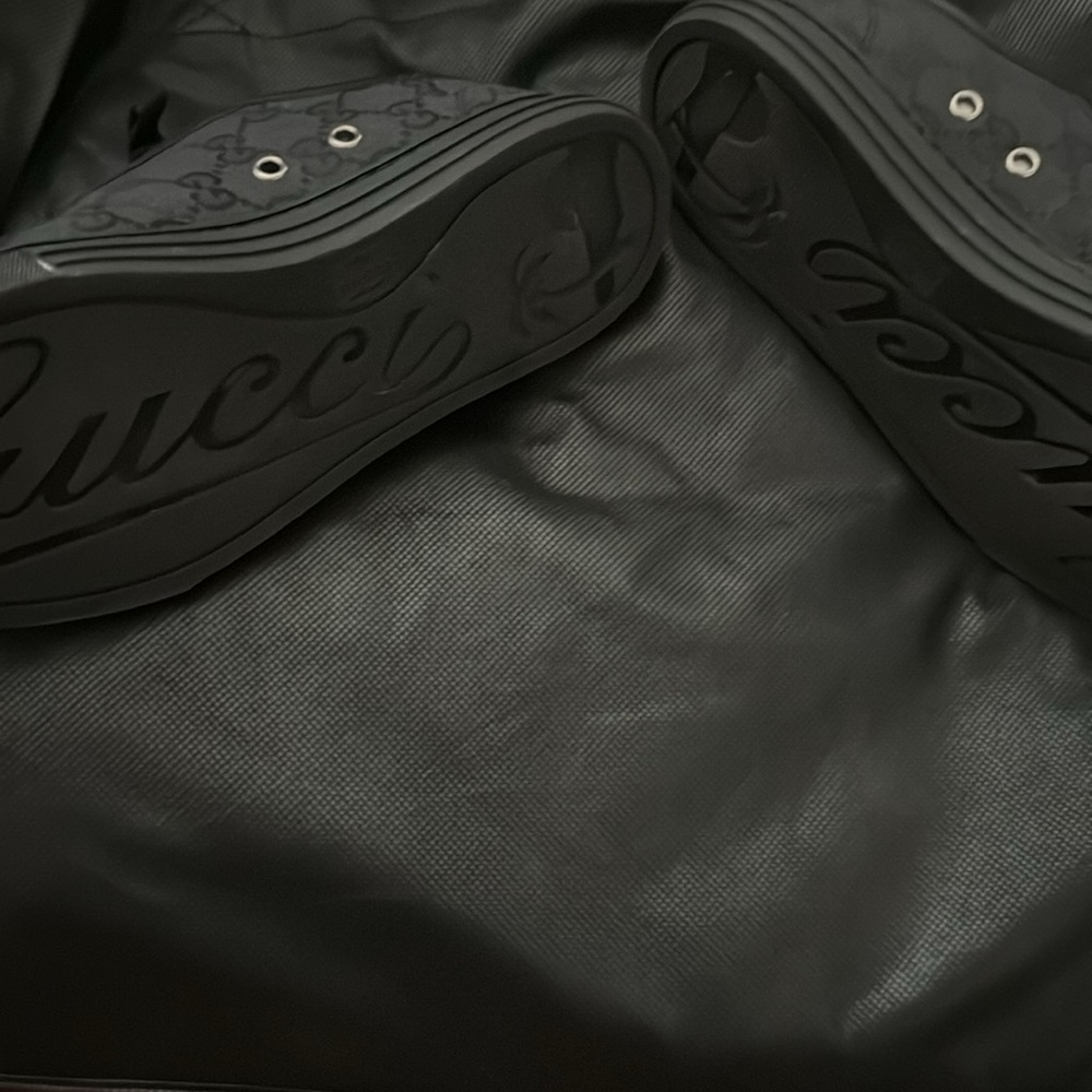 Gucci GG Black Canvas & Leather Sneaker. - Picture 13 of 17